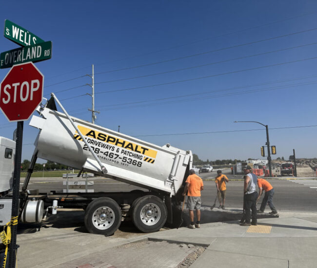 Asphalt Driveways & Patching Truck with Construction